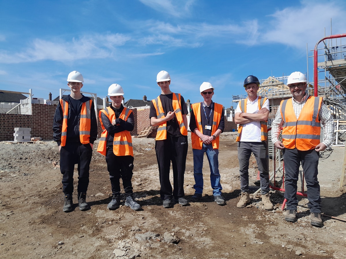 Students from Lofty Heights pictured with Tutor, Jon Spraggons (third from right), Gipping Site Manager, Chris Crabtree and Gipping Contract Manager, Peter Flatt